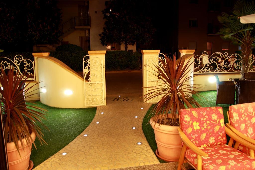 Hotel Monica Cervia Exteriér fotografie